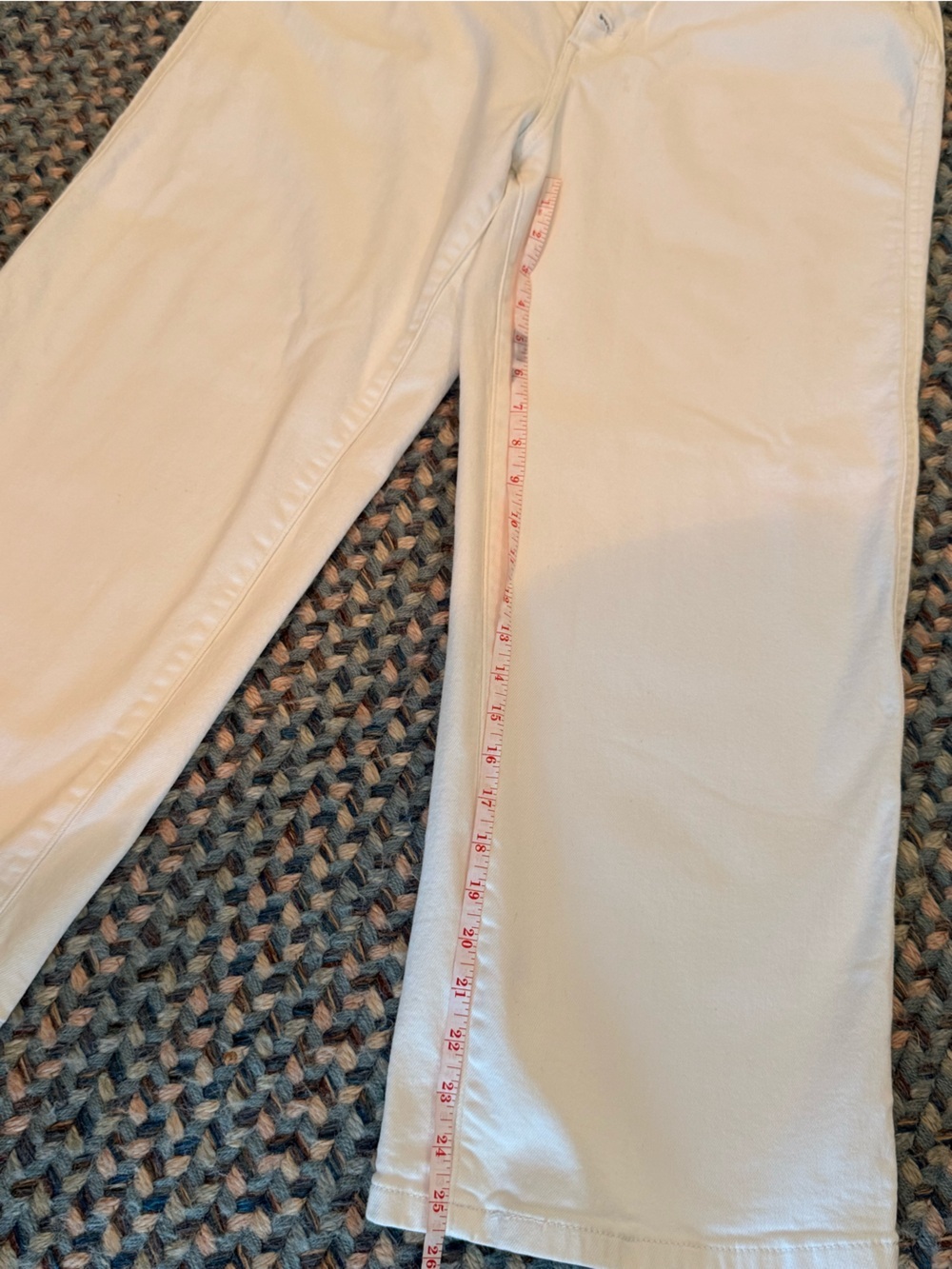 Levi’s Mile High Cropped Wide Leg Button-Fly Pants in White (Size 31) - Picture 5 of 7